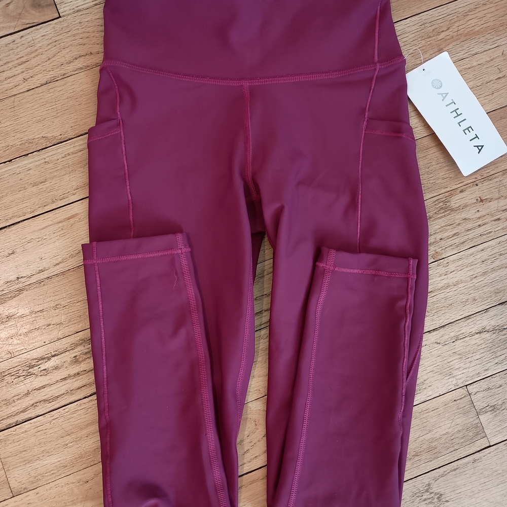 NWT Athleta Interval Stash 7/8 Magenta Leggings